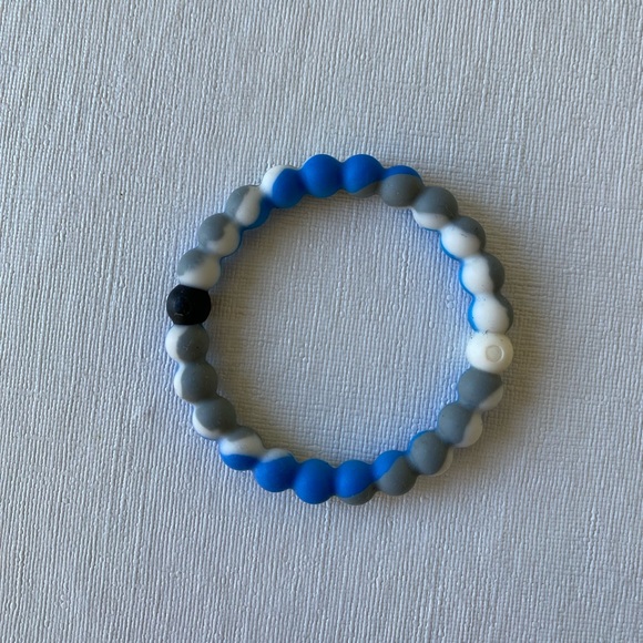 Shark Lokai Bracelet Size Small - Picture 2 of 2